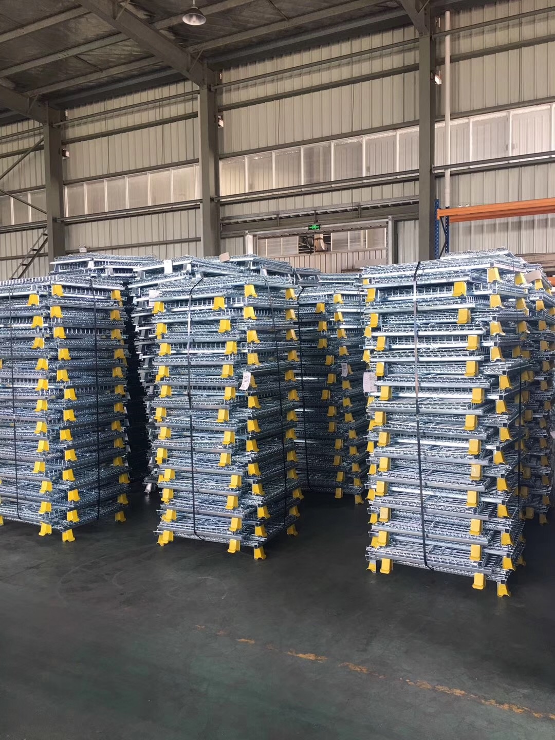 Galvanized Coated Wire Mesh Stacking Pallet Warehouse Foldable Wire Container