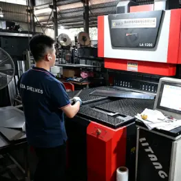 Cold bending forming of racking profiles