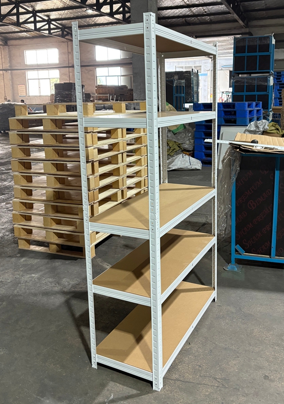 Boltless Rack Feature 1