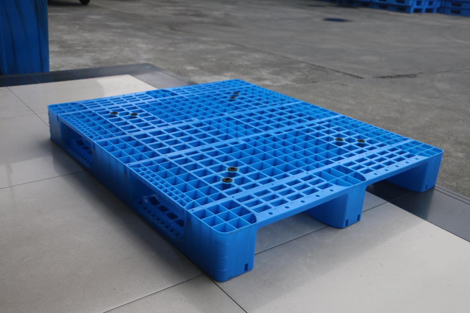 NEXARA 1311 1300*1100*160mm Single-faced Logistics Euro Pallet Rack Three Runners Colorful Stacking Deck Grid Surface Storage