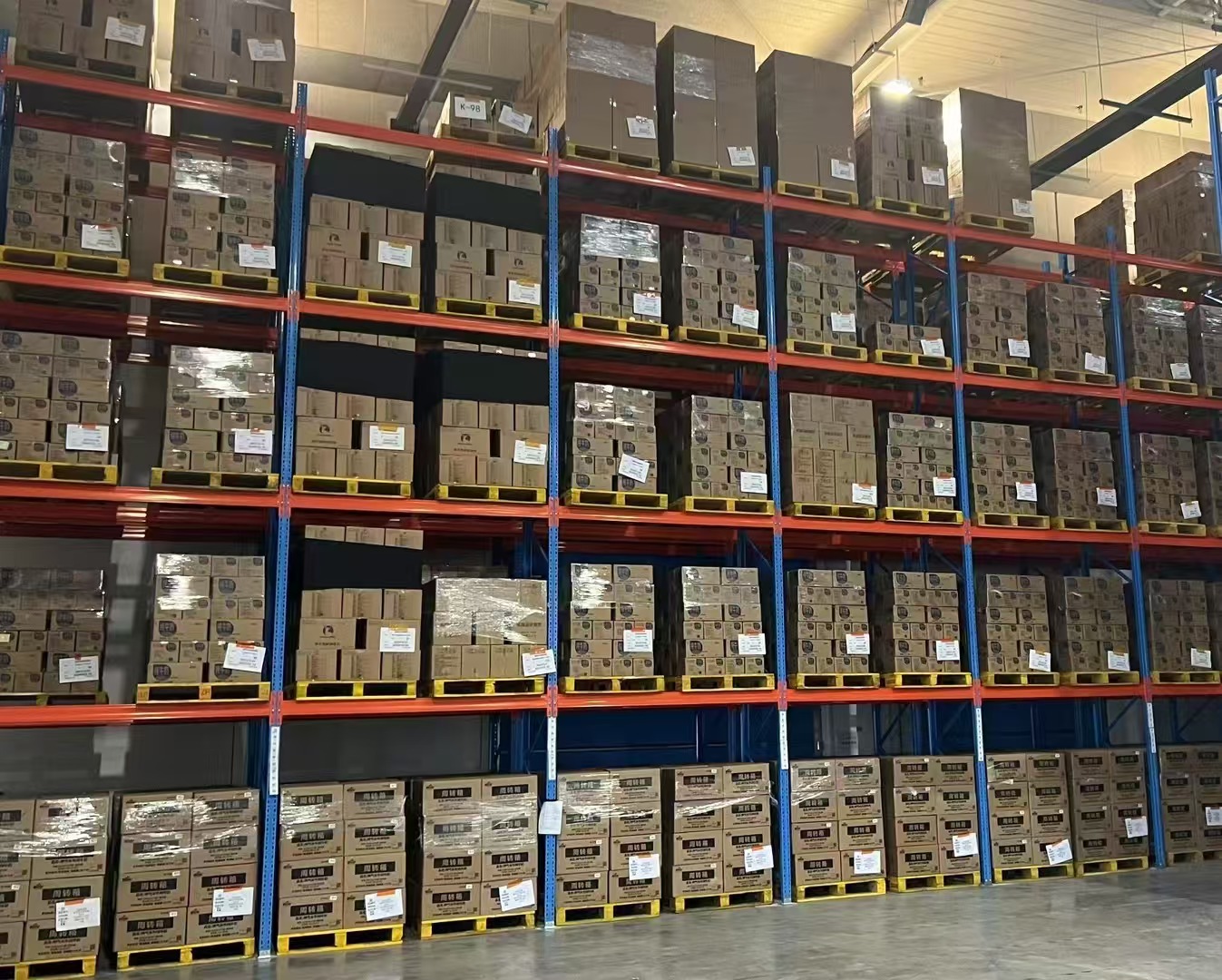 Guci Heavy Duty Teardrop Selective Pallet Rack System 5-Layer Industrial Warehouse Storage Racking System Steel Wood Material