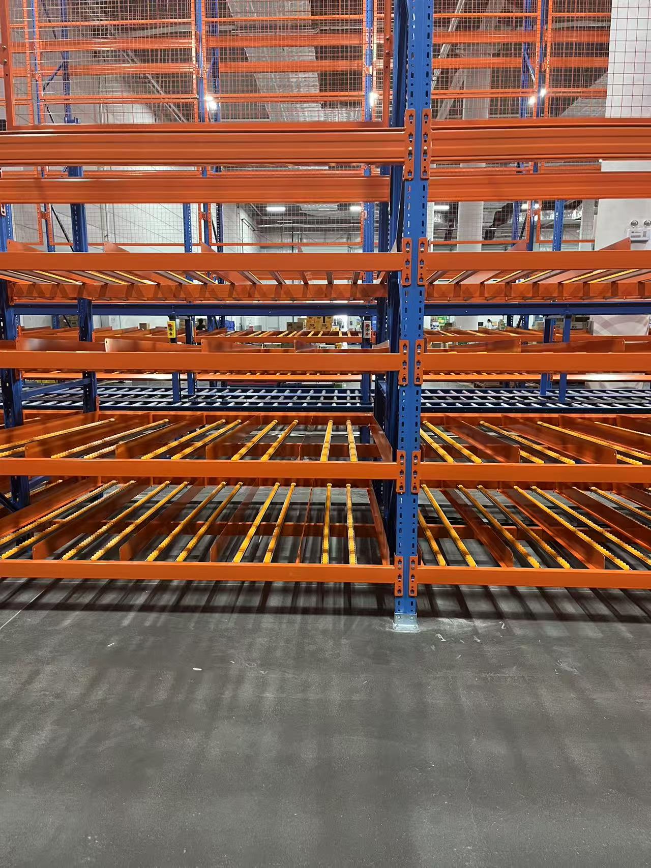 Gravity Flow Rack Production