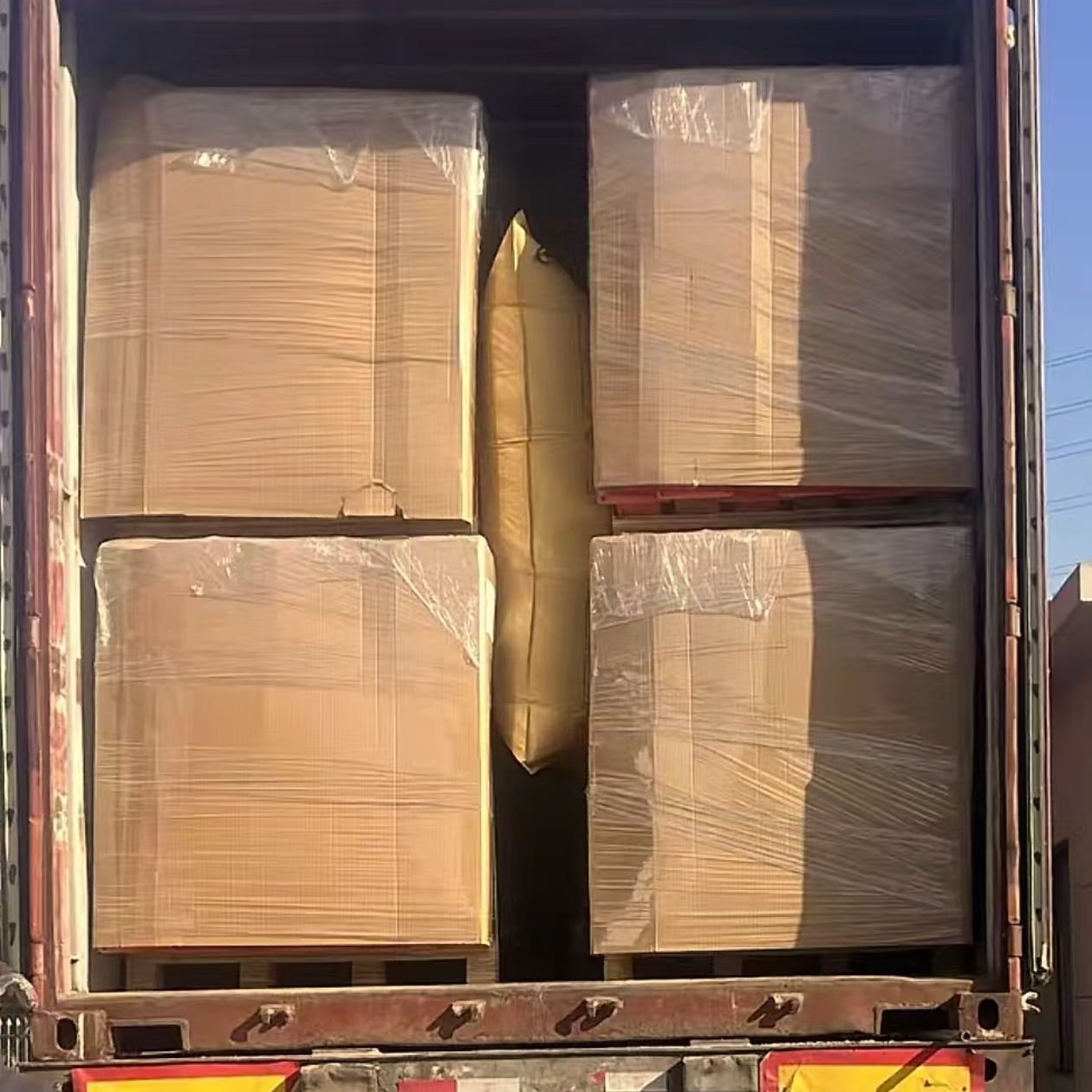 Shipping Packing Process 3
