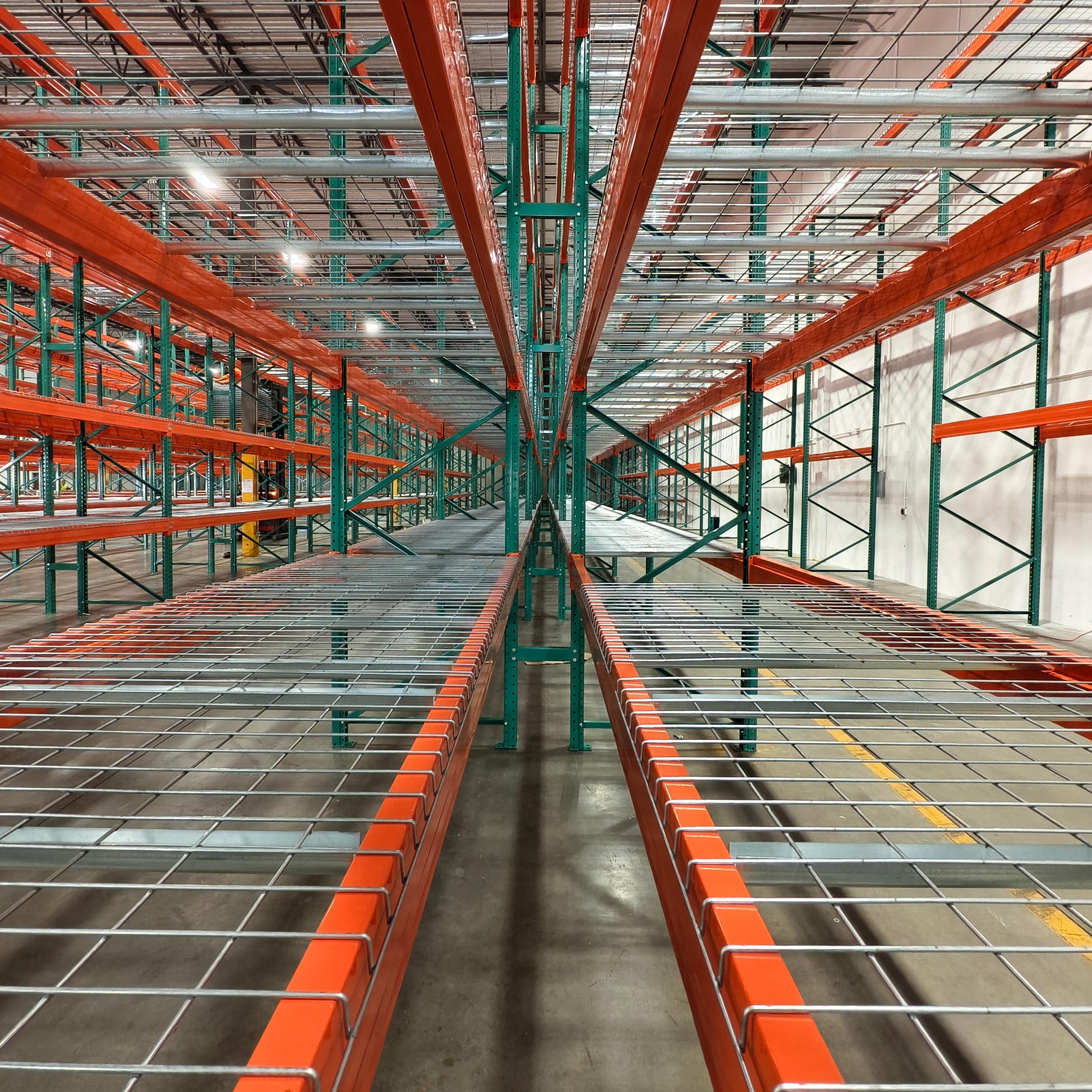 Jracking US Inventory Warehouse Stacking Shelves Racks Heavy Duty Teardrop Pallet Racking System for Logistics Hub