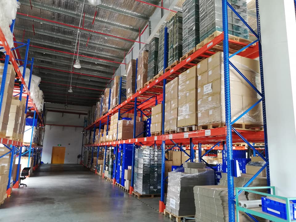 Adjustable Steel Warehouse Shelf, 4 Levels, Boltless Type, 500kg Per Tier Industrial Stack Rack
